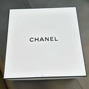 Chanel Box